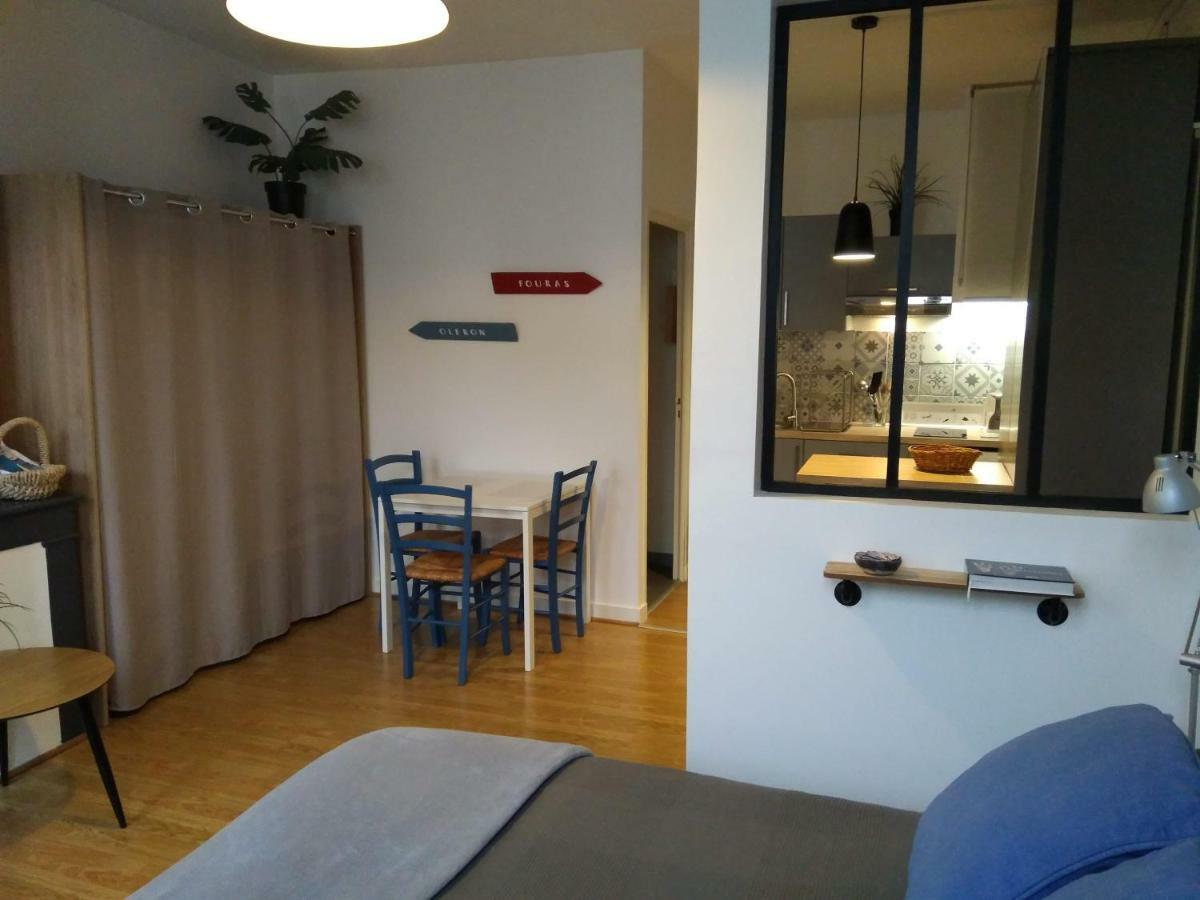 Le Studio De Line Rochefort  Luaran gambar