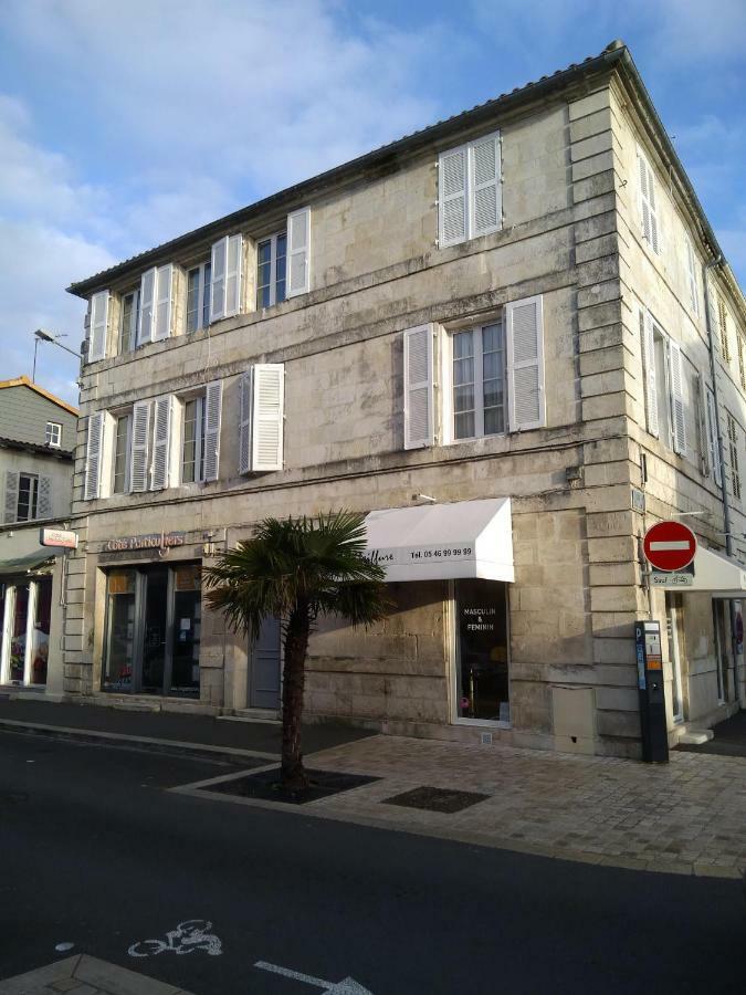 Le Studio De Line Rochefort  Luaran gambar