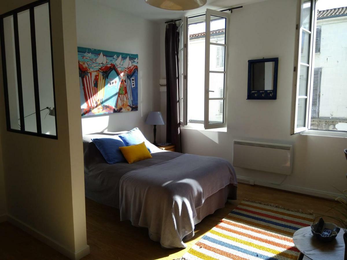 Le Studio De Line Rochefort  Luaran gambar